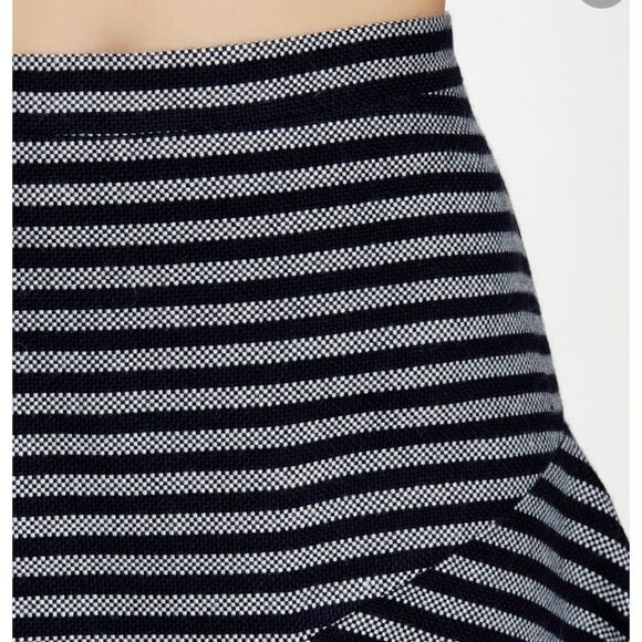 J Crew Stripe Navy Blue White Stripe Fit Flare Mini Skirt 0 XS - Picture 3 of 8